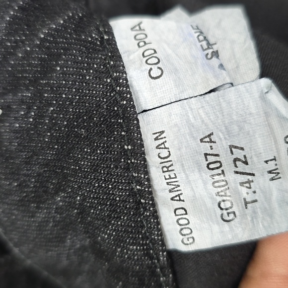 Good American Straight Leg Jeans - Picture 9 of 12